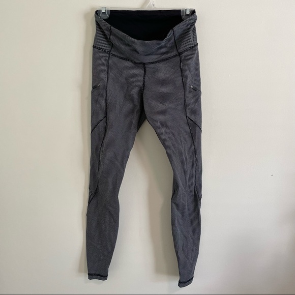 Lululemon Cadence Crusher Tight - Picture 3 of 6